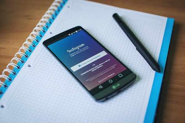 Influencer dan brand mulai mengulik manfaat Instagram polling
