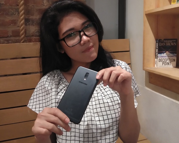 Bersenang-senang dengan Samsung Galaxy J7 Plus
