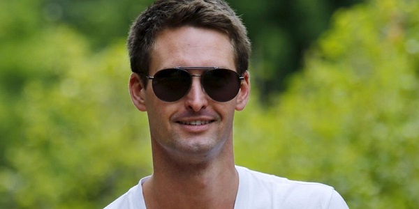Evan Spiegel hamburkan USD4 juta di malam tahun baru