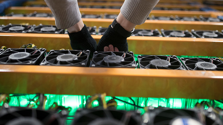 Teknisi nuklir tambang cryptocurrency pakai superkomputer