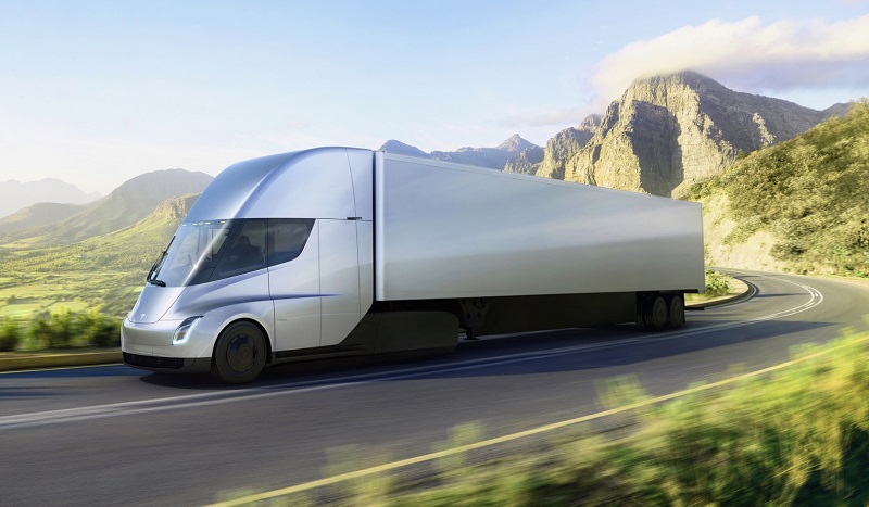YouTuber rekam akselerasi truk listrik Tesla Semi