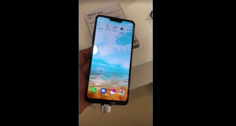 Penampakan LG G7 beredar, lagi-lagi ponsel mirip iPhone X