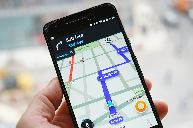 Fungsi Waze beda dengan Google Maps