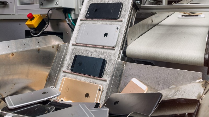 Robot baru Apple bisa bongkar 200 iPhone dalam satu jam