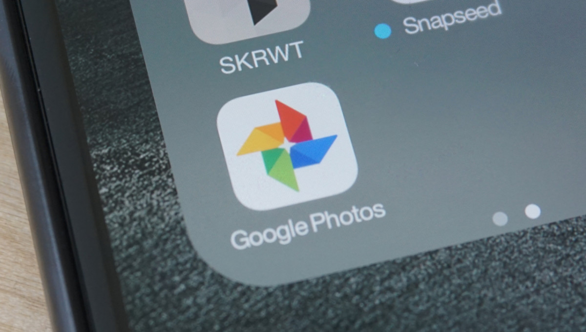 Google Photos kini punya tombol Favorite dan Like