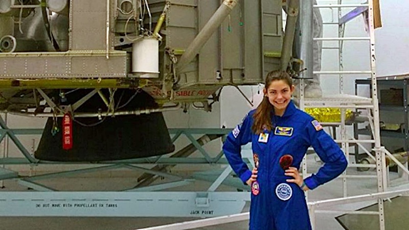 Baru berumur 17 tahun, wanita ini akan jadi orang pertama ke Mars