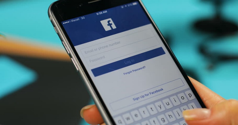 Menu favorit di Facebook akan tampil paling depan