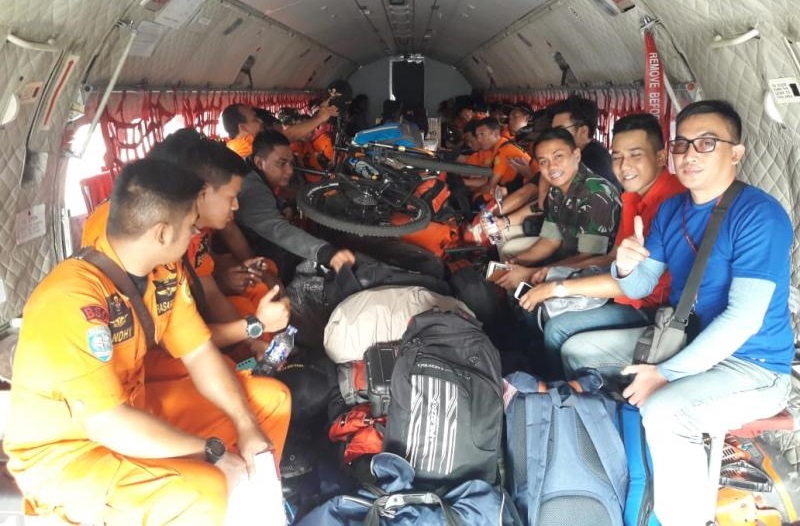 Kemenkominfo kerahkan tim dan 30 telepon satelit ke Sulteng