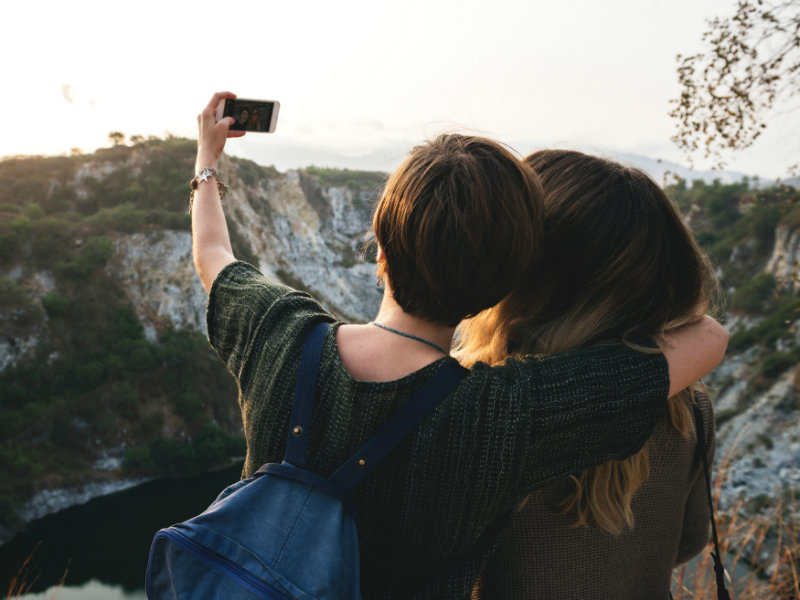 Keasikan selfie bikin orang banyak mati tenggelam