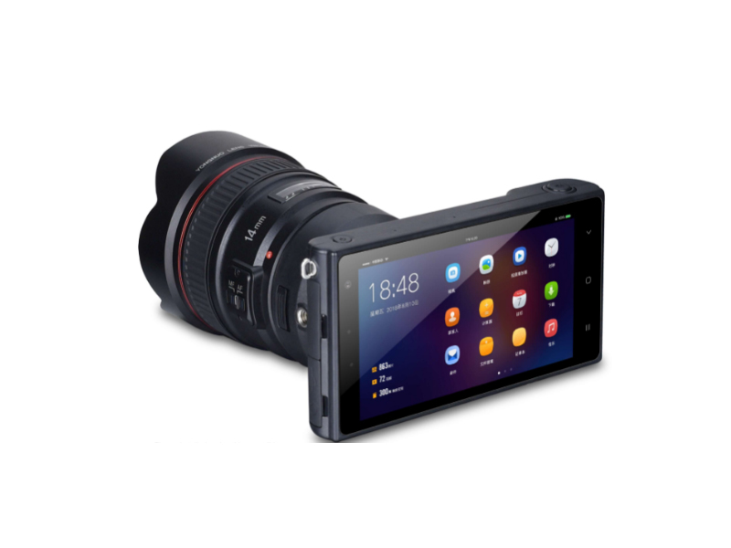 Kamera mirrorless ini punya sensor 4/3 dan berbasis Android