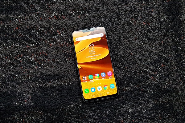 Review ASUS Zenfone 5Z, saatnya ganti desain