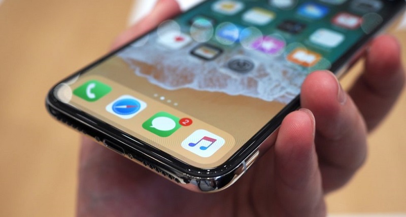 Hindari perang dagang, iPhone X akan diproduksi di India