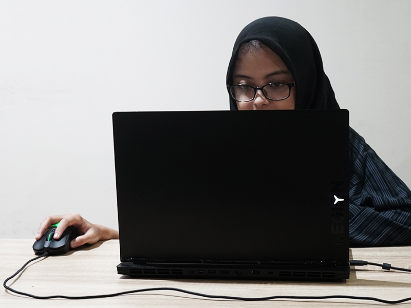 Lenovo Legion Y530, jangan tertipu dengan penampilannya!