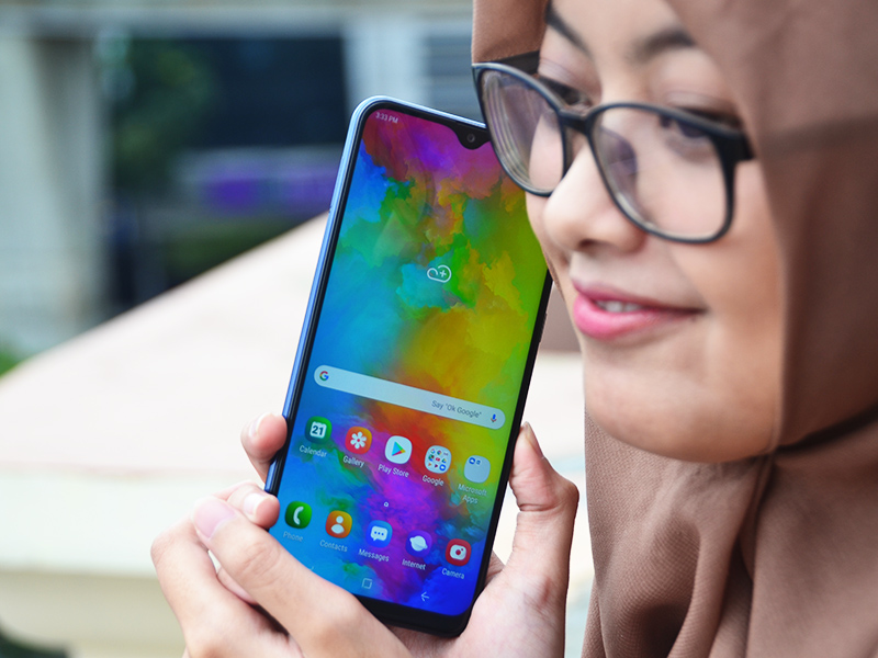 Galaxy M20, mirip smartphone China