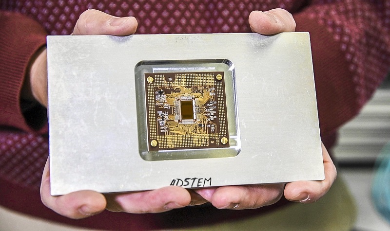 Mikroskop ini bisa lihat hingga skala atom