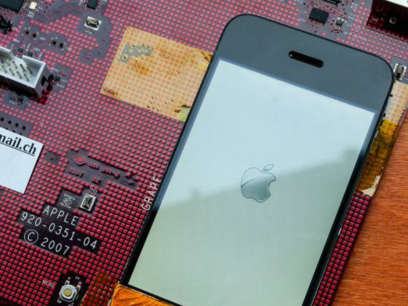 Ini purwarupa iPhone pertama, tak berbentuk smartphone