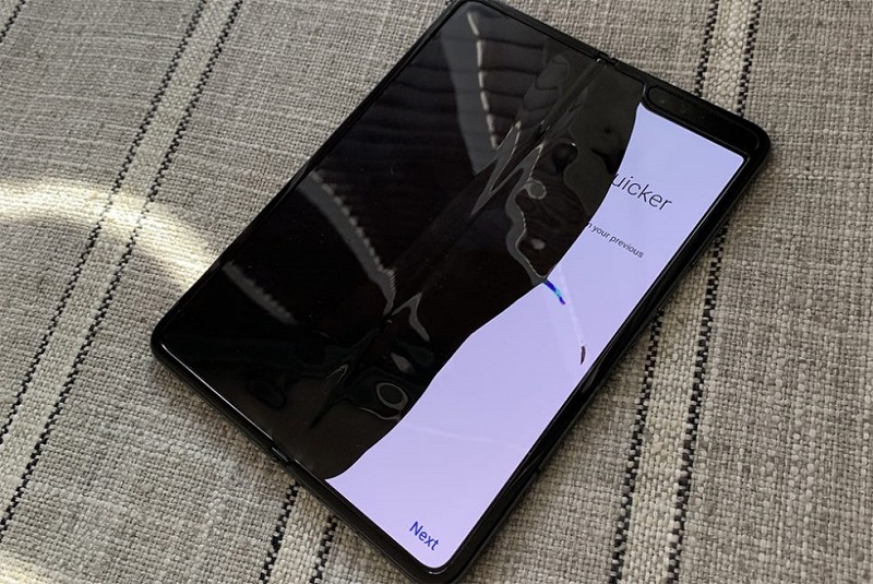 Ini alasan layar Samsung Galaxy Fold tidak tahan lama