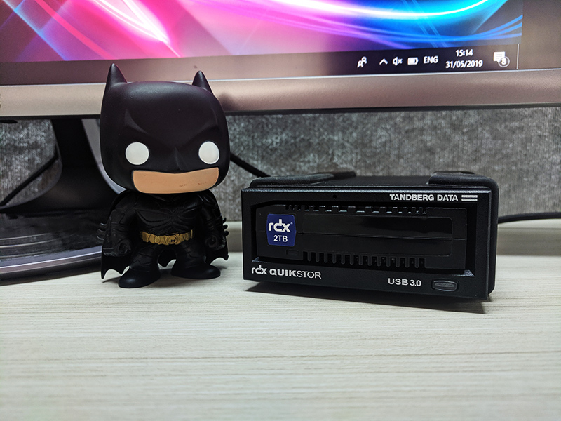 RDX Quikstor, solusi praktis backup data buat usaha kecil dan menengah