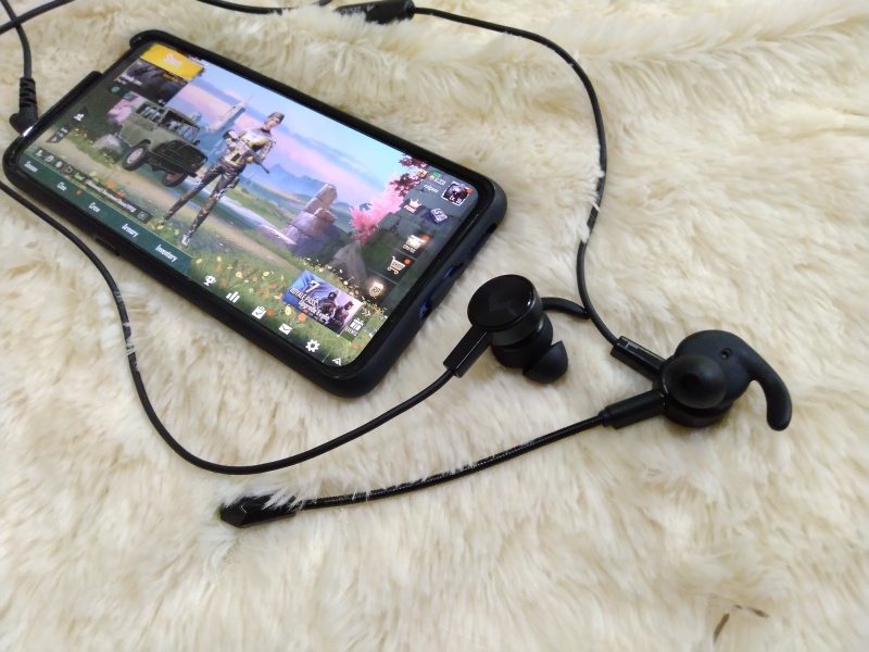 Earphone Rapoo VM150: Paket yang benar-benar komplit