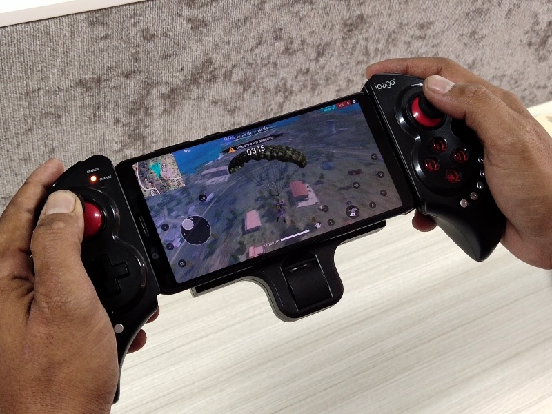 Bener ga main gim pakai gamepad itu pasti autowin?