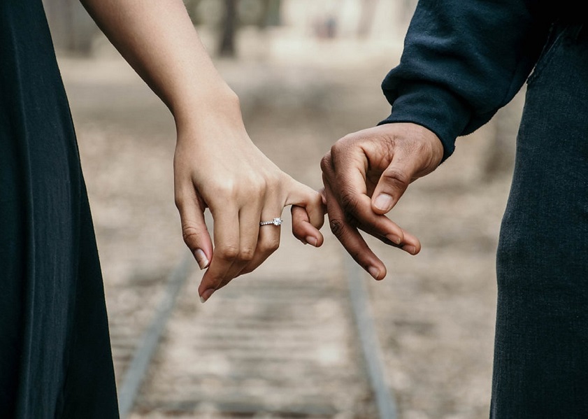 Caption Instagram yang cocok untuk momen pertunangan mu