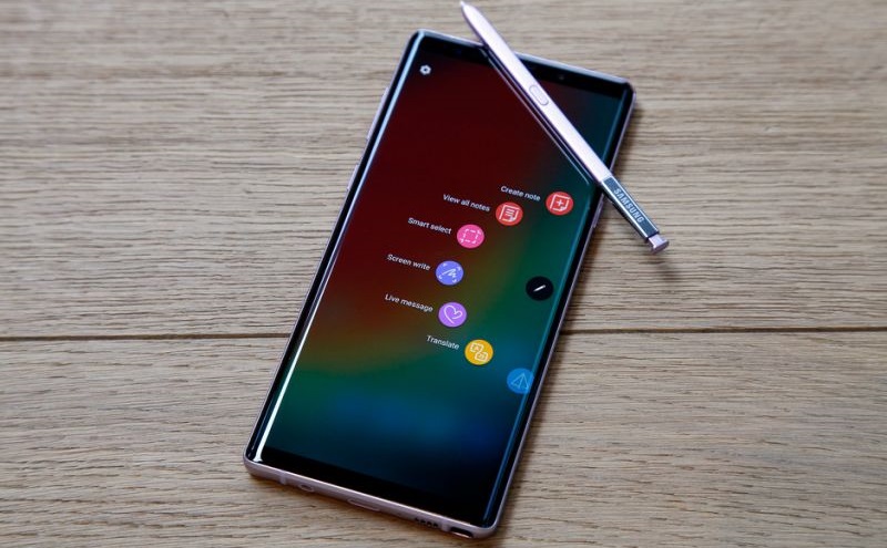 Slot microSD bakal absen di Galaxy Note 10 Pro