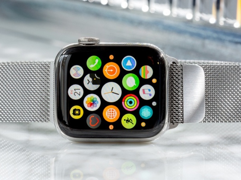 Rumor Apple Watch bakal pakai kamera