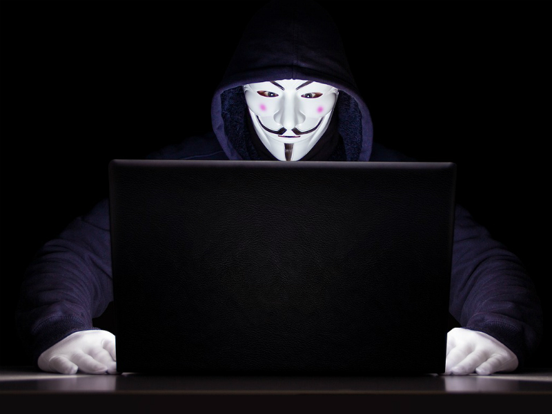 Cina pasang aplikasi mata-mata di perangkat milik pelancong secara diam-diam