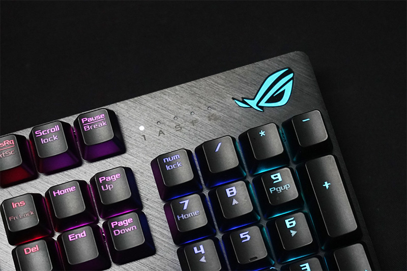 ROG Strix Scope, keyboardnya gamer yang suka nembak