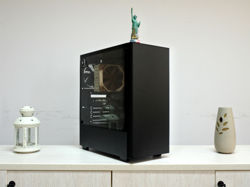 Tecware Nexus C, casing murah berfitur mewah