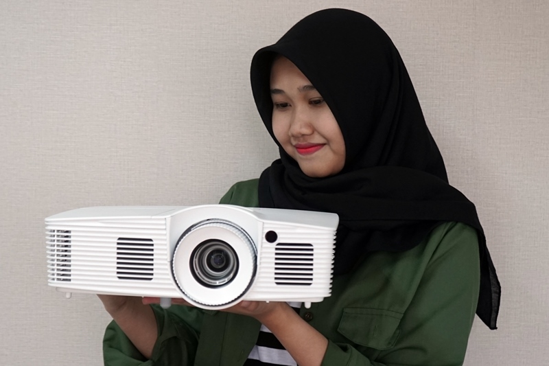 Optoma HD39Darbee, proyeksi warnanya bagus tapi ada kurangnya