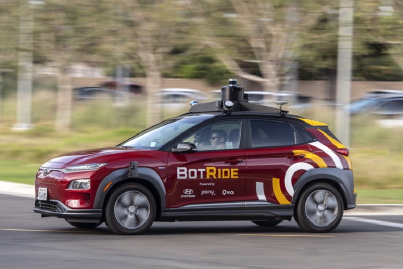 Hyundai segera uji coba mobil otonom