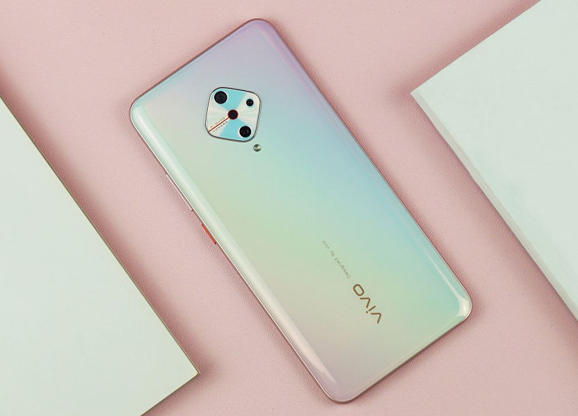 Vivo hadirkan warna Fancy Sky untuk vivo S1 Pro