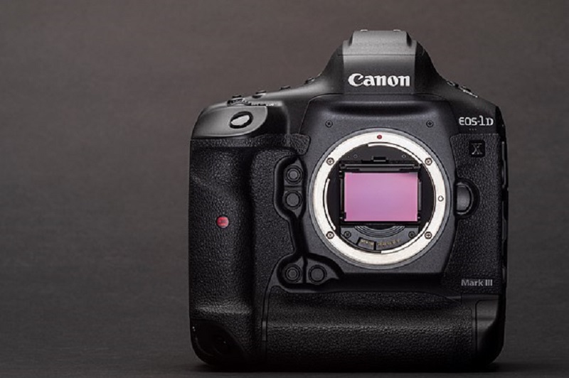 Canon resmi rilis 1D X Mark III, harganya Rp90 juta
