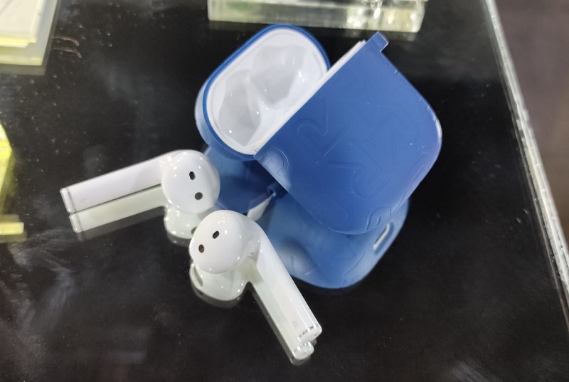 Realme Buds Air resmi hadir di Indonesia