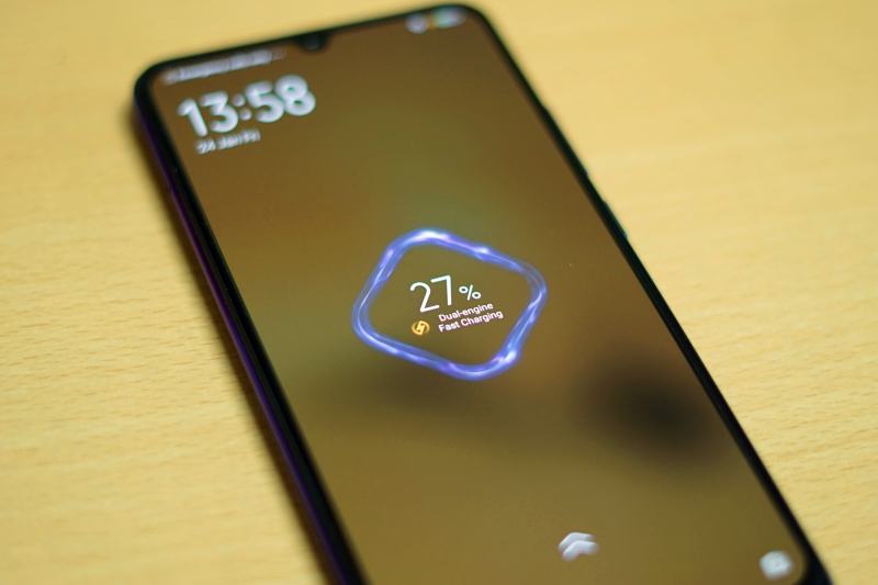 Vivo ajukan paten Super FlashCharge, 55W atau 120W?