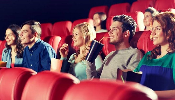 Begini cara nonton bioskop online bareng teman