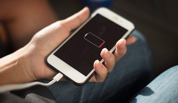 Cara atasi iPhone yang tidak bisa di-charge