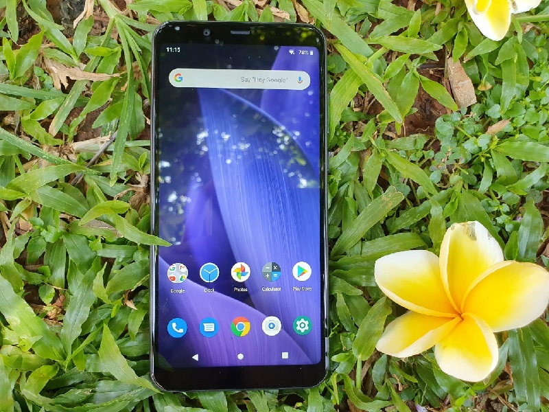 Sharp Aquos V, tetap pede pakai chipset lawas