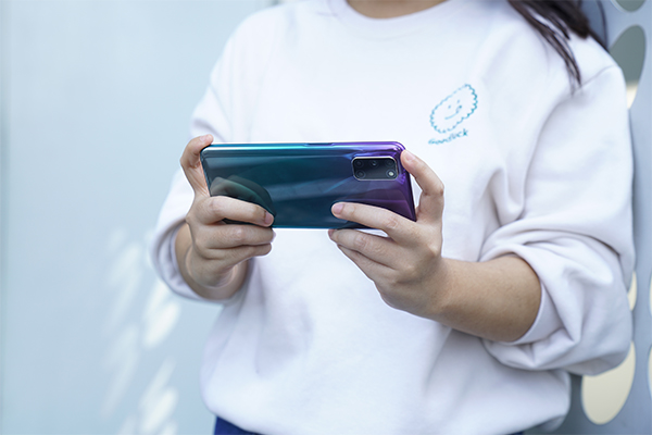 OPPO 92 luncurkan warna baru Aurora Purple ada cashback 