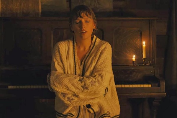 Caption Instagram dari album Folklore Taylor Swift