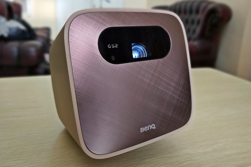 BenQ GS2: Proyektor mini tangguh, praktis, dan ramah anak