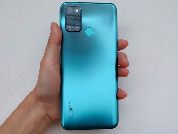 realme C17, smartphone 6GB+256GB terbaik di harga Rp2 jutaan