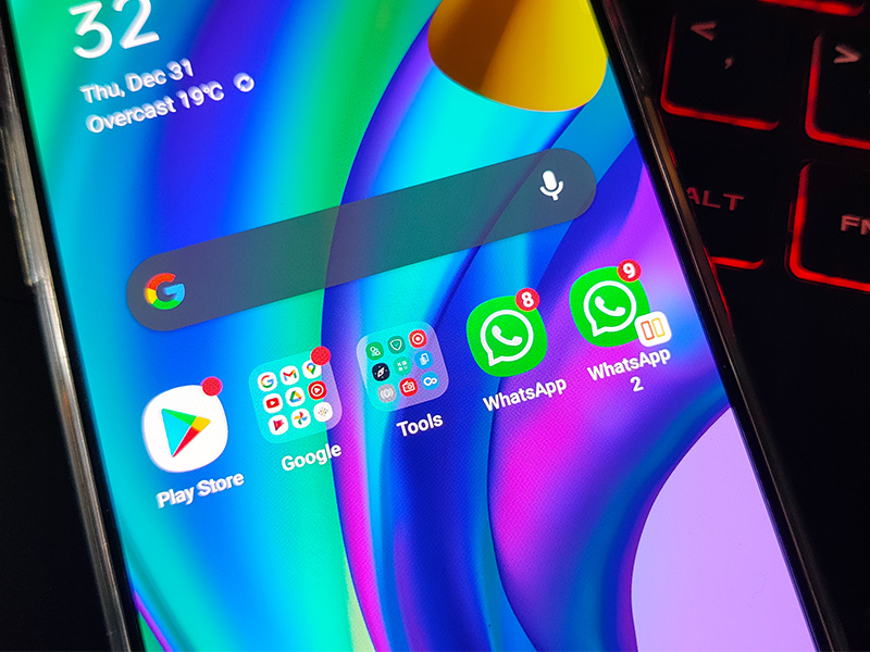 Cara bikin dua akun WhatsApp di smartphone OPPO