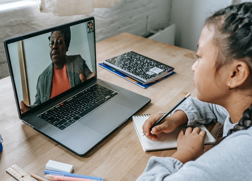 Indonesia peringkat 57 di studi pengalaman group video call