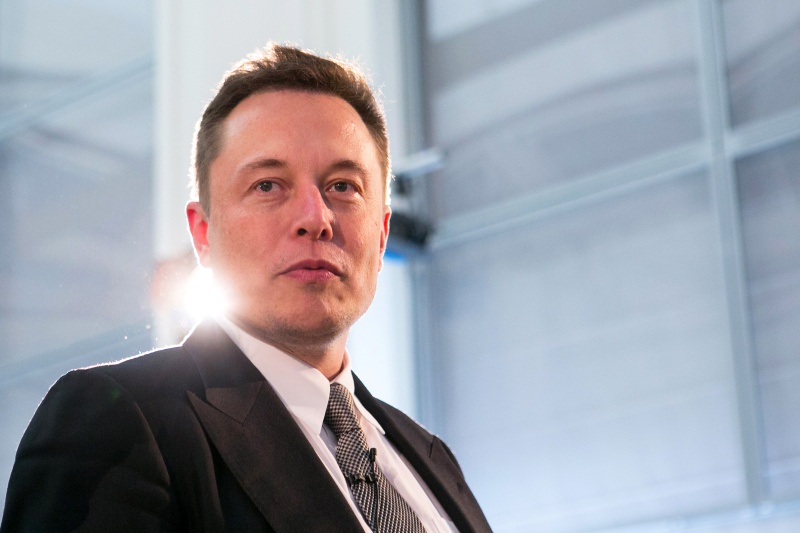 Saham turun, Elon Musk kehilangan titel orang terkaya dunia