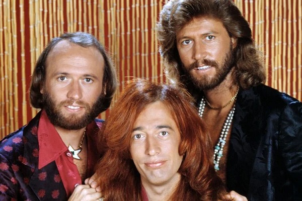 Paramount Pictures garap film biopik Bee Gees 
