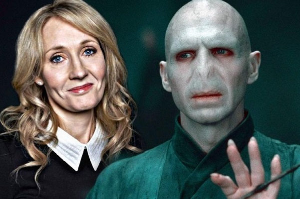 Pemeran Voldemort bela JK. Rowling