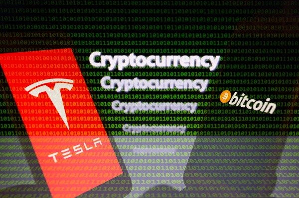 Beli Tesla bisa bayar pakai bitcoin