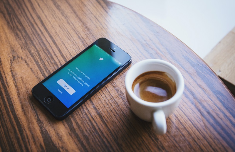 Cara unggah gambar dan video 4K di Twitter